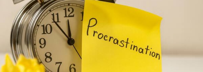 Прокрастинація: чому ми відкладаємо справи