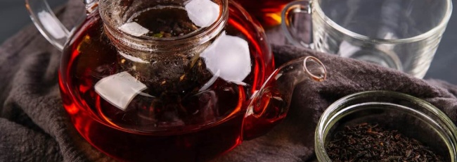 Чай допомагає очищати воду від свинцю та інших важких металів