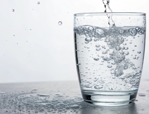 Газированная вода и похудение: новое исследование