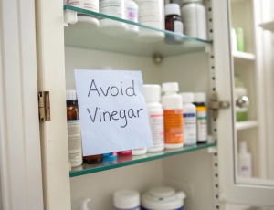 7 лекарственных препаратов, несовместимых с уксусом