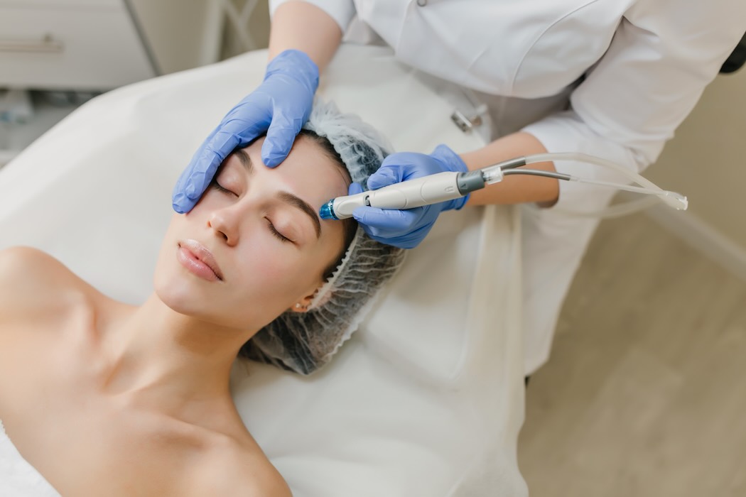 Що таке Гідрофейшал (Hydrafacial)